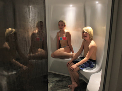 Många kallar vår relaxavdelning för Spa för det ger känslan av ett spa. Här är ångbastun på Blommenhof Hotell i Nyköping